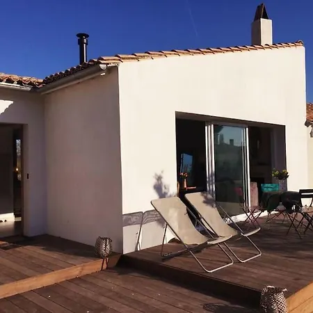 House On Large Terrain Between Beach & Salt Marshe Nyaraló La Couarde-sur-Mer